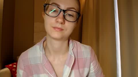 Snapshot of taliiyafiredream chatting on 1, 3, 2025  Kira  online show from 1, 3, 2025
