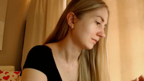 Snapshot of taliiyafiredream chatting on 3, 3, 2025  Kira  online show from 3, 3, 2025