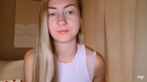 Snapshot of taliiyafiredream chatting on 15, 9, 2025  Kira  online show from 15, 9, 2025