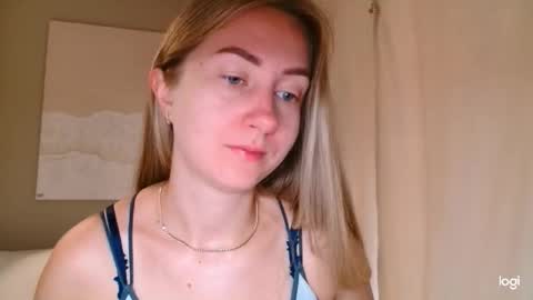 Snapshot of taliiyafiredream chatting on 25, 9, 2025  Kira  online show from 25, 9, 2025