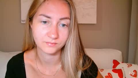 Snapshot of taliiyafiredream chatting on 9, 10, 2025  Kira  online show from 9, 10, 2025