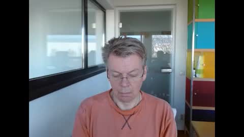 Tall daddy online show from 21, 11, 2025