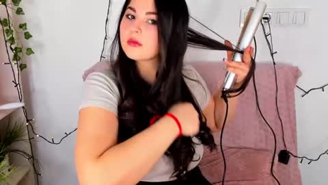 Snapshot of talla_la chatting on 3, 2, 2025 Talla online show from 3, 2, 2025