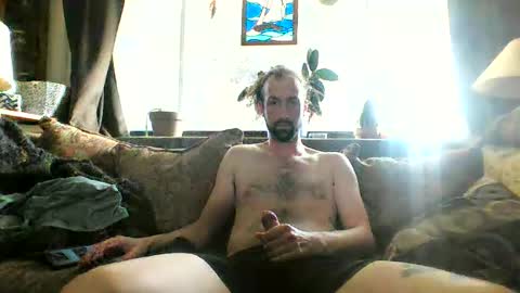 Snapshot of tallapple43 chatting on 14, 4, 2026 tallapple43 online show from 14, 4, 2026