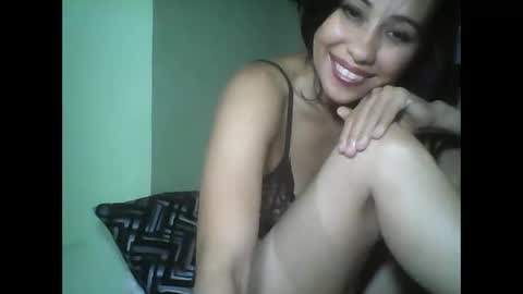 Snapshot of tallulah_riley chatting on 8, 12, 2024 Tallulah Riley online show from 8, 12, 2024