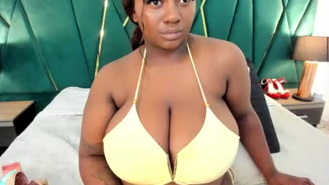 Snapshot of tamara_myller1 chatting on 12, 7, 2026 Tamara online show from 12, 7, 2026