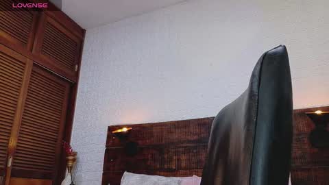    online show from 3, 10, 2025