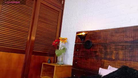    online show from 9, 10, 2025