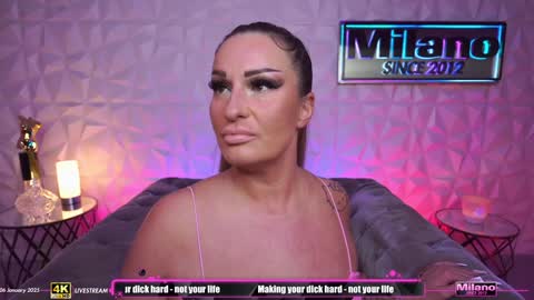 Snapshot of tamaramilano chatting on 6, 1, 2025 TamaraMilano online show from 6, 1, 2025