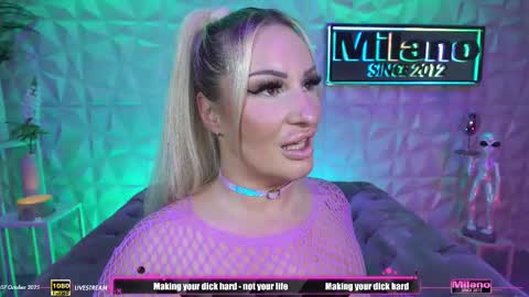 Snapshot of tamaramilano chatting on 7, 10, 2025 TamaraMilano online show from 7, 10, 2025