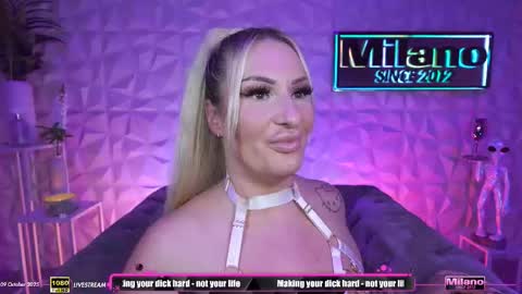 Snapshot of tamaramilano chatting on 9, 10, 2025 TamaraMilano online show from 9, 10, 2025