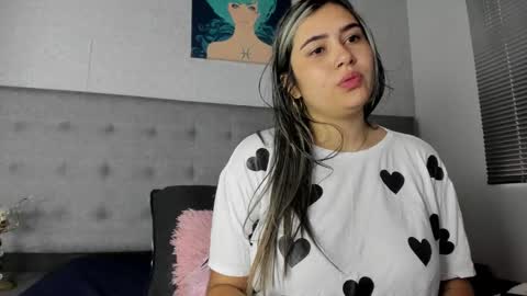 Snapshot of tami_vega chatting on 17, 12, 2024 Tamy Vega online show from 17, 12, 2024