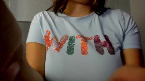 Snapshot of tami_vega chatting on 14, 1, 2025 Tamy Vega online show from 14, 1, 2025