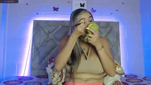 Tamy Vega online show from 5, 6, 2026