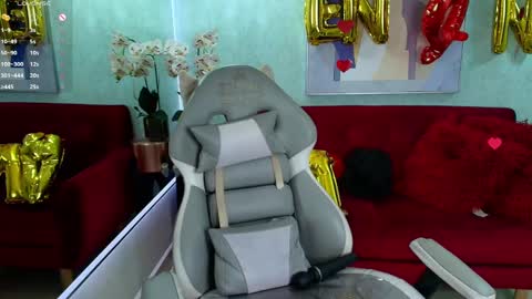 Snapshot of tammy_petit chatting on 18, 2, 2025 Tammy online show from 18, 2, 2025