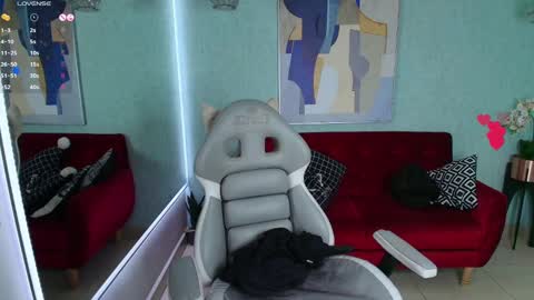 Snapshot of tammy_petit chatting on 5, 3, 2025 Tammy online show from 5, 3, 2025