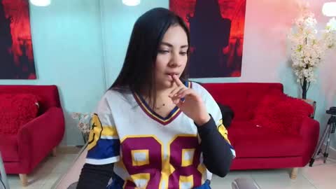 Snapshot of tammy_petit chatting on 12, 9, 2025 Tammy online show from 12, 9, 2025