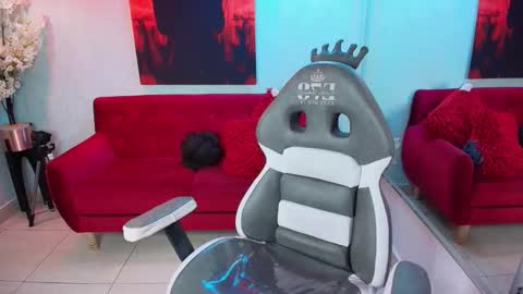 Snapshot of tammy_petit chatting on 22, 10, 2025 Tammy online show from 22, 10, 2025