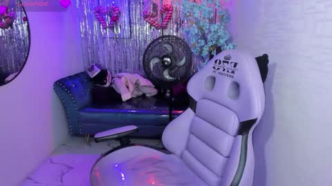 Snapshot of tammy_petit chatting on 20, 12, 2025 Tammy online show from 20, 12, 2025