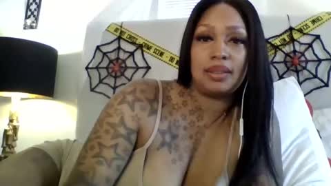 Snapshot of tammygold chatting on 15, 10, 2025 Tammygold online show from 15, 10, 2025