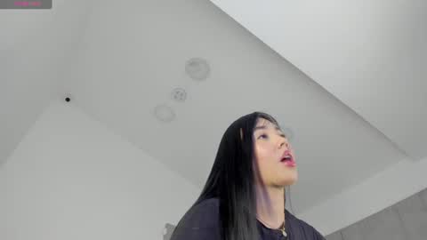 Tamy Leen online show from 24, 6, 2026