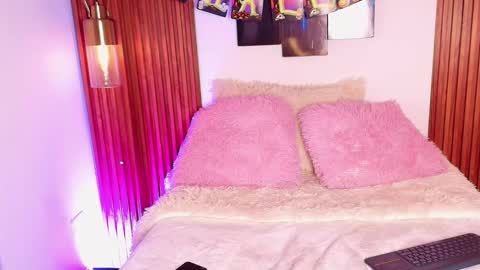  BLUE  online show from 23, 10, 2025