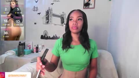 Snapshot of tamylynn05 chatting on 14, 10, 2025 tamylynn online show from 14, 10, 2025