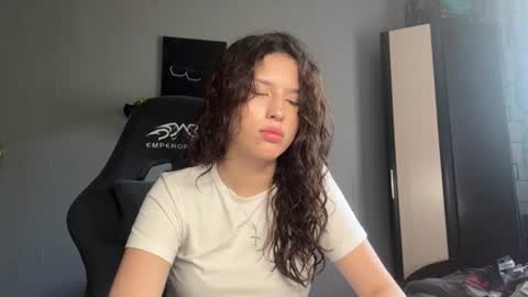 Snapshot of tandradekoning chatting on 25, 7, 2026 Alice online show from 25, 7, 2026