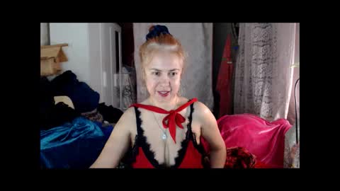 Milena online show from 10, 12, 2024