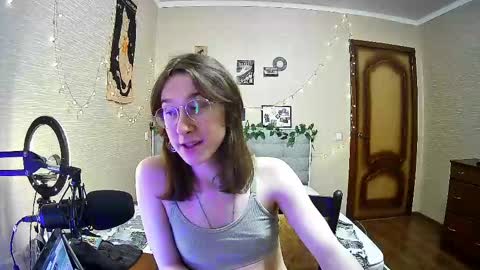 Snapshot of tangerine4dreams chatting on 11, 2, 2025 Milena Kuprianova online show from 11, 2, 2025