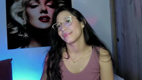 tania06 online show from 22, 10, 2025