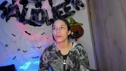 tania06 online show from 1, 11, 2025