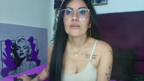 Snapshot of tania_mature chatting on 15, 7, 2026 tania online show from 15, 7, 2026