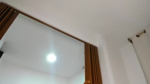 Snapshot of taniabonnet_ chatting on 11, 10, 2025 taniabonnet  online show from 11, 10, 2025