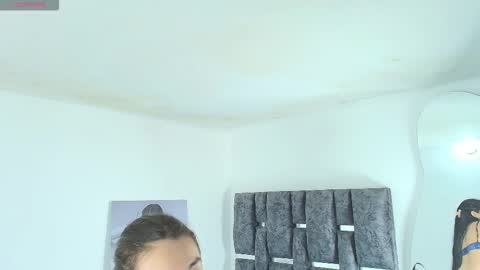 Snapshot of taniamilan chatting on 24, 11, 2025 Tania online show from 24, 11, 2025