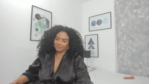 Snapshot of tanisha_cambell chatting on 18, 12, 2024 Tanisha online show from 18, 12, 2024