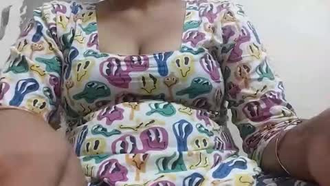 Snapshot of taniya_roy4628 chatting on 12, 4, 2026 taniya_roy4628 online show from 12, 4, 2026