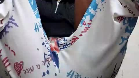 Snapshot of taniya_roy4628 chatting on 13, 4, 2026 taniya_roy4628 online show from 13, 4, 2026