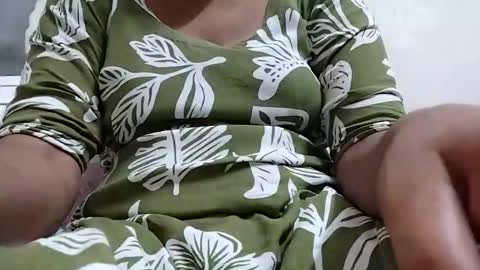 Snapshot of taniya_roy4628 chatting on 12, 5, 2026 taniya_roy4628 online show from 12, 5, 2026