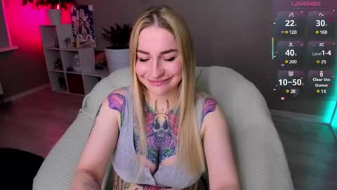 Snapshot of tanya_acid chatting on 5, 3, 2025 Tanya acid online show from 5, 3, 2025