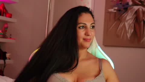 Snapshot of tanyakrosss chatting on 13, 1, 2025 Tania online show from 13, 1, 2025
