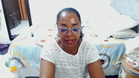 Snapshot of tanythottxx chatting on 29, 9, 2025 TANYTHOTTxx online show from 29, 9, 2025