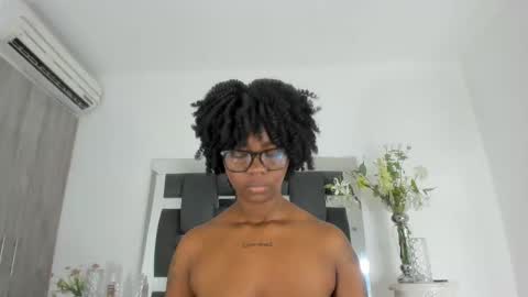 Snapshot of tanyyaa chatting on 22, 2, 2025 Tanya online show from 22, 2, 2025