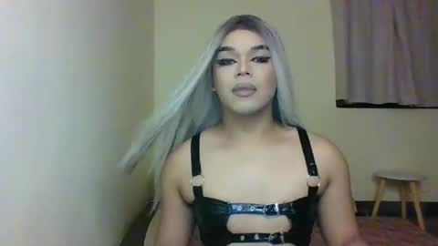 Snapshot of tarahriches chatting on 1, 1, 2025 tarahriches online show from 1, 1, 2025