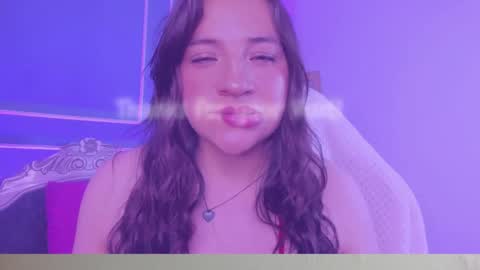 Snapshot of tarataylorr chatting on 19, 4, 2026 Tara online show from 19, 4, 2026