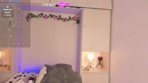  T A R A  online show from 2, 11, 2025