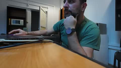 Snapshot of tarkan198 chatting on 7, 1, 2025 tarkan198 online show from 7, 1, 2025