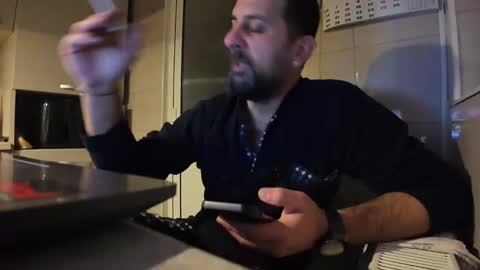 Snapshot of tarkan198 chatting on 12, 1, 2025 tarkan198 online show from 12, 1, 2025