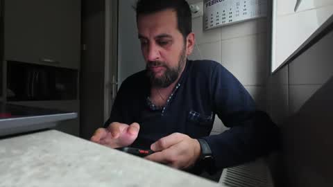 Snapshot of tarkan198 chatting on 3, 2, 2025 tarkan198 online show from 3, 2, 2025