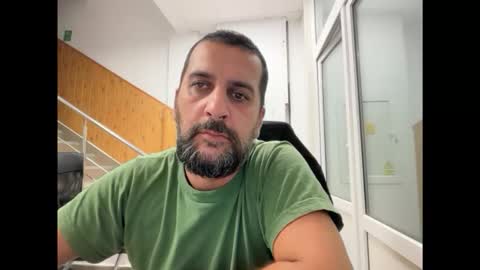 Snapshot of tarkan198 chatting on 8, 10, 2025 tarkan198 online show from 8, 10, 2025